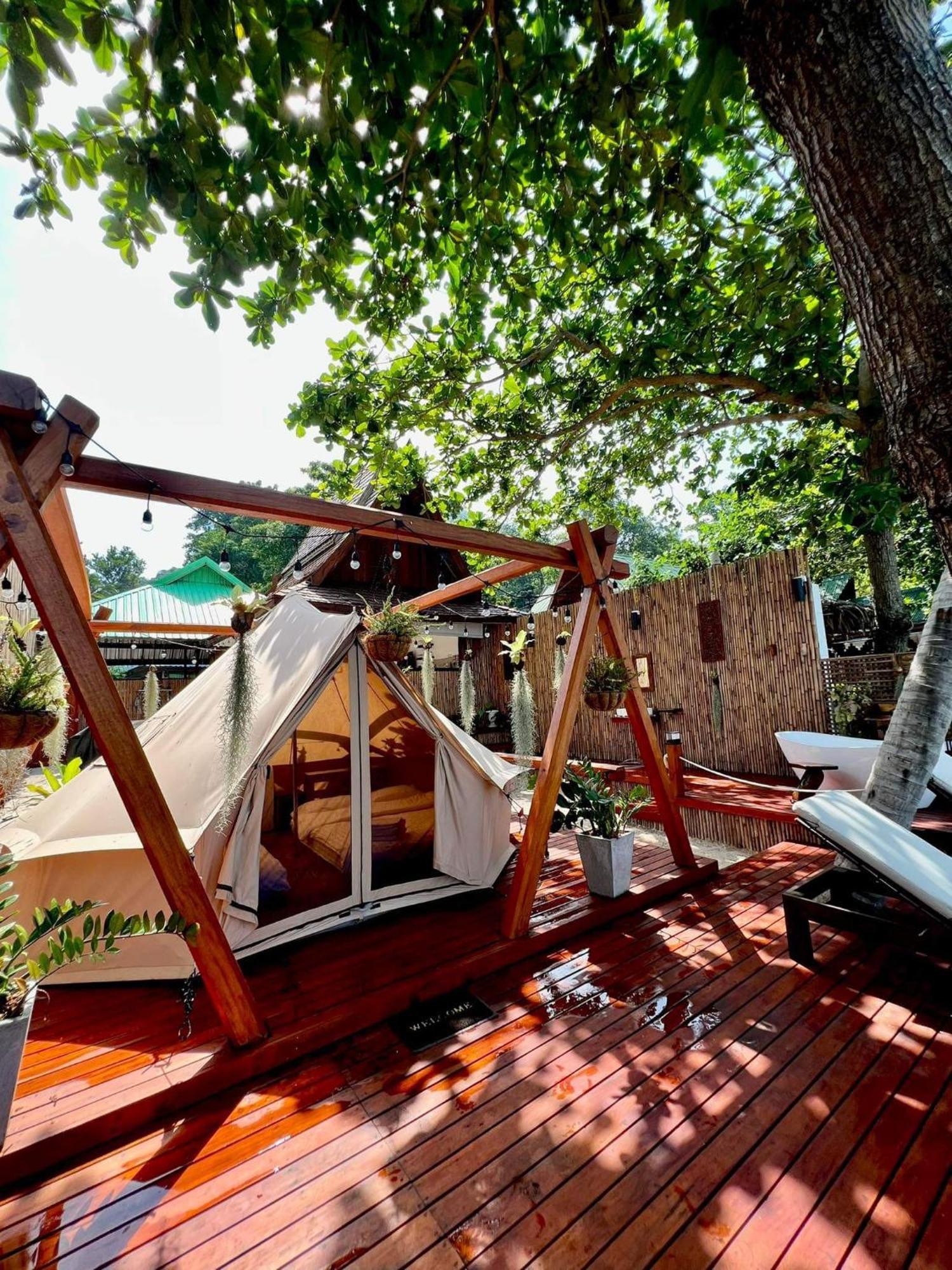 Natures Edge Beachfront Luxury Glamping Koh Tao Exteriör bild