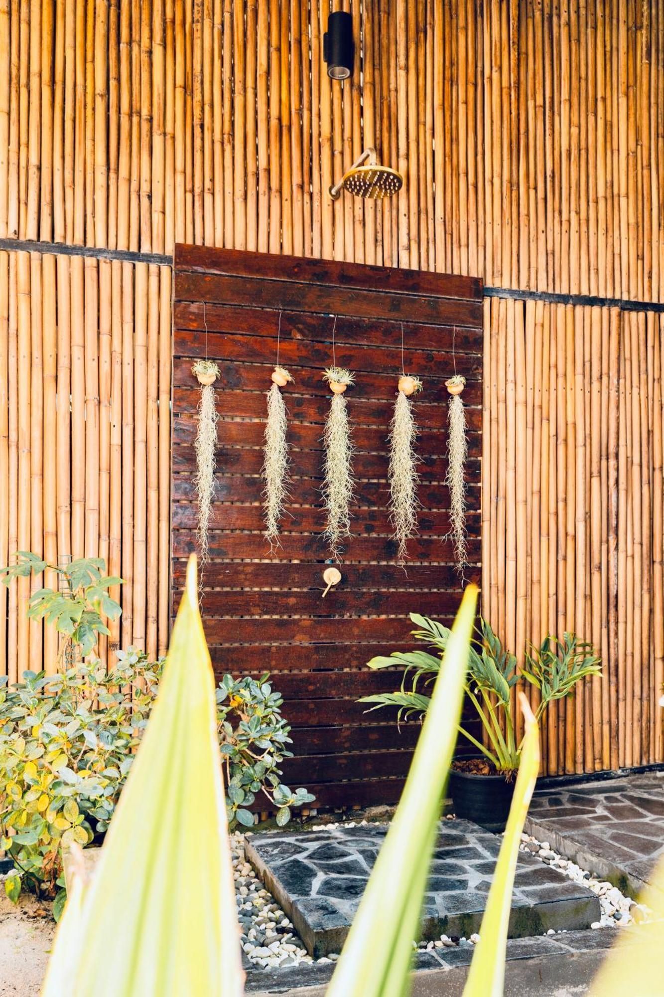 Natures Edge Beachfront Luxury Glamping Koh Tao Exteriör bild